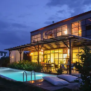 Otel Quonset Glamping, Seferihisar